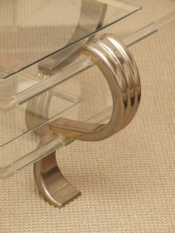Unusual Pair Lucite and Glass End Tables For Sale at 1stDibs